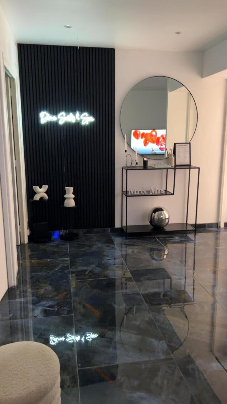 Dima Suite Jacuzzi Privatif Vedène Esterno foto