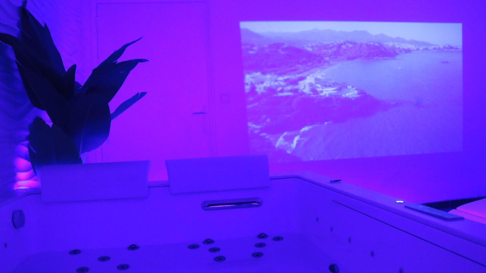Dima Suite Jacuzzi Privatif Vedène Esterno foto