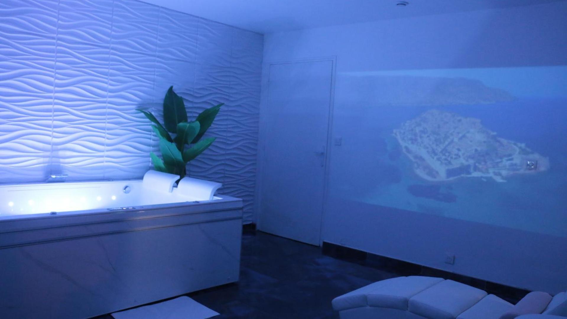 Dima Suite Jacuzzi Privatif Vedène Esterno foto